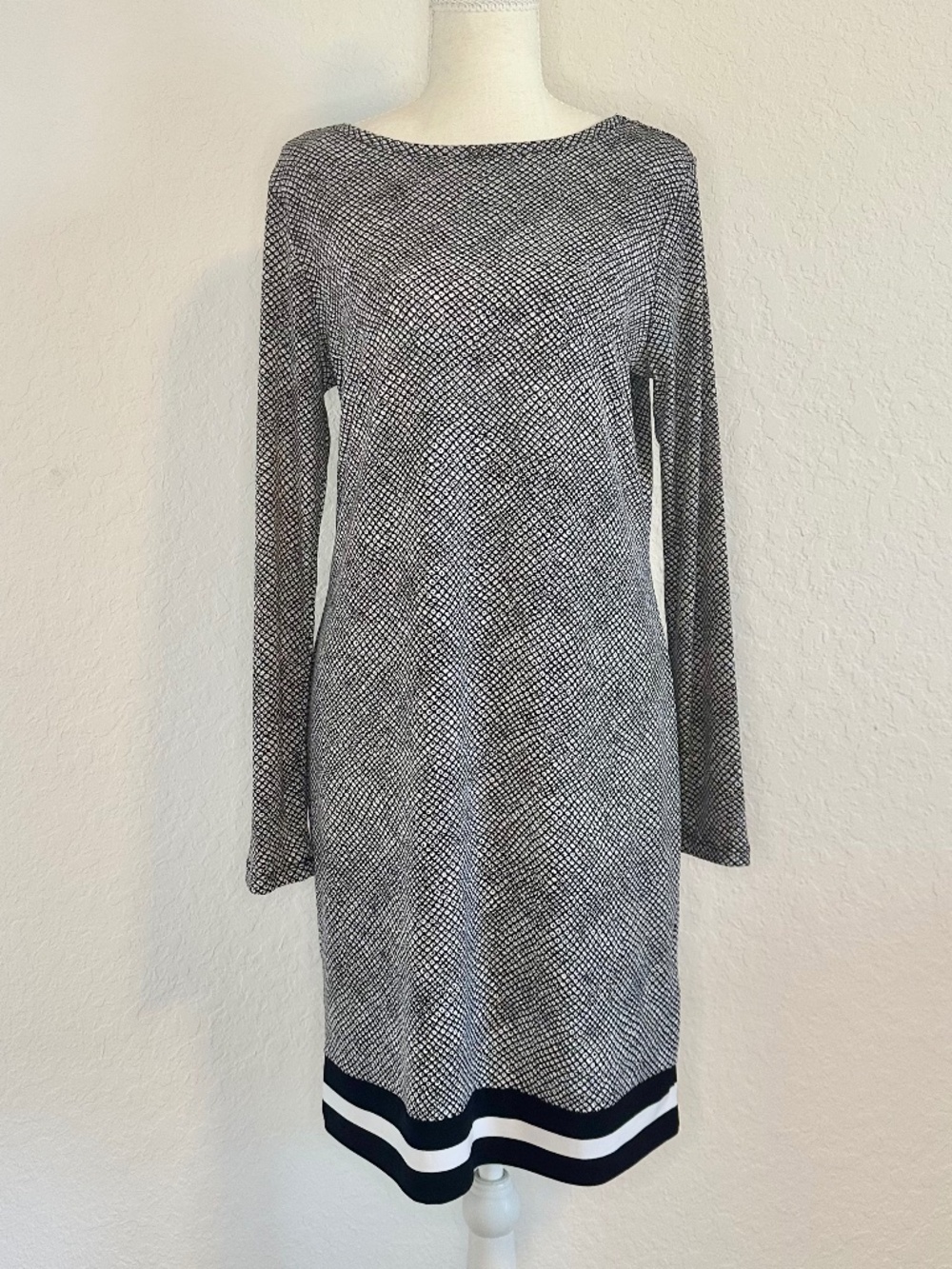 Michael Kors Long Sleeve Shift Dress, Size M